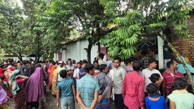 বগুড়ায় প্রবাসীর স্ত্রী ও ছেলেকে কুপিয়ে হত্যা