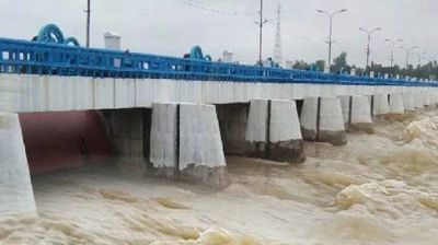 বিপৎসীমার ওপরে তিস্তার পানি, খুলে দেওয়া হয়েছে জলকপাট