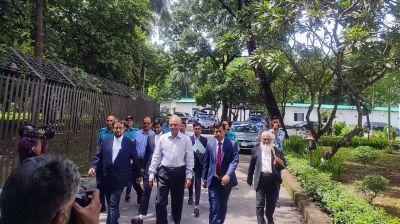 শেখ হাসিনাসহ তিনজনের বিরুদ্ধে মাহমুদুর রহমানের সাক্ষ্যগ্রহণ শুরু