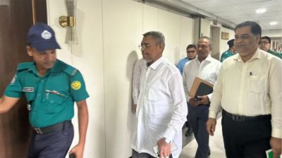 ১৮ বছর পর স্বরাষ্ট্র মন্ত্রণালয়ে গেলেন লুৎফুজ্জামান বাবর