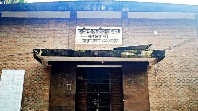 কিশোরগঞ্জে পূজার চালে সিন্ডিকেটের থাবা