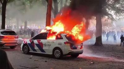 অভিবাসনবিরোধী বিক্ষোভে উত্তাল নেদারল্যান্ডস