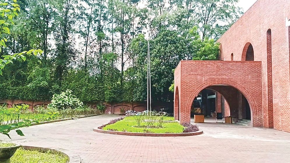 স্পিকারের বাসভবনই হবে নতুন প্রধানমন্ত্রীর অস্থায়ী আবাস