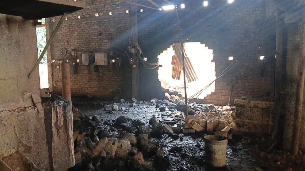 নরসিংদীতে ব্যাটারী কারখানায় বিস্ফোরণে ৭ শ্রমিক দগ্ধ