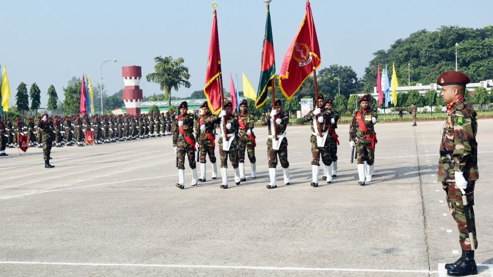 সেনাবাহিনী প্রধান কুচকাওয়াজ অনুষ্ঠিত