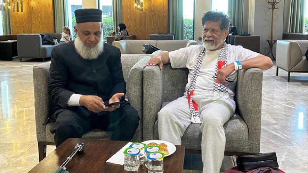 শনিবার ভোরে দেশে ফিরবেন শহিদুল আলম