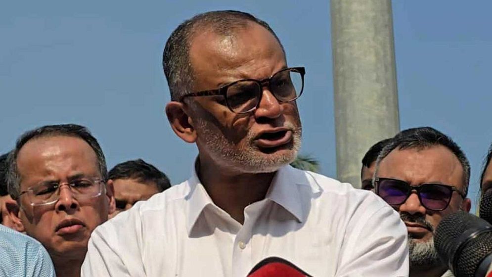 তিন দিনের নন-শিডিউল ফ্লাইটের খরচ মওকুফ: বাণিজ্য উপদেষ্টা