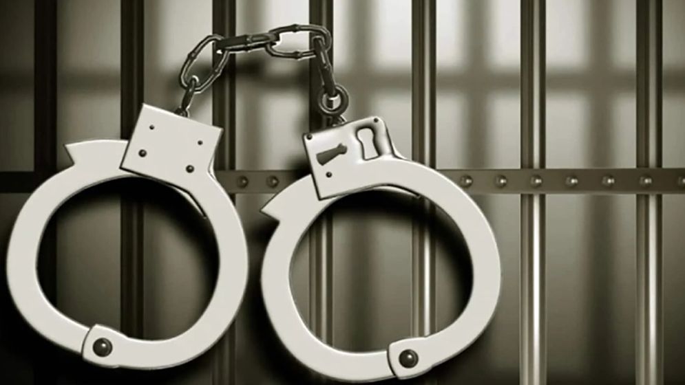 ২৪ ঘণ্টায় সারাদেশে ১৪৩২ জন গ্রেফতার