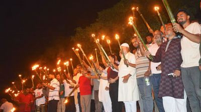 তিস্তা নদী রক্ষার দাবিতে হাজারো মশাল প্রজ্বালন