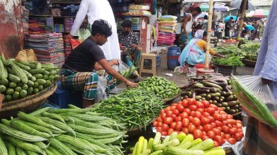 মূল্যস্ফীতি কমলেও স্বস্তি নেই সাধারণ মানুষের