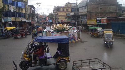 টানা চার দিনের অবরোধ শেষে খাগড়াছড়িতে স্বাভাবিকতায় ফিরছে জনজীবন