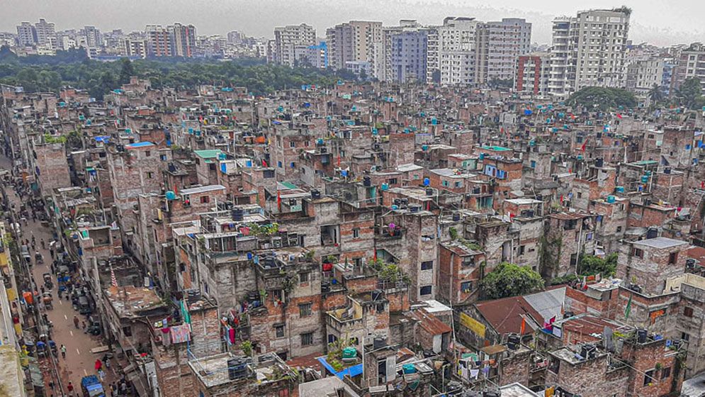 দুই শীর্ষ সন্ত্রাসীর ছায়ায় ১৭ গ্রুপের দৌরাত্ম্য