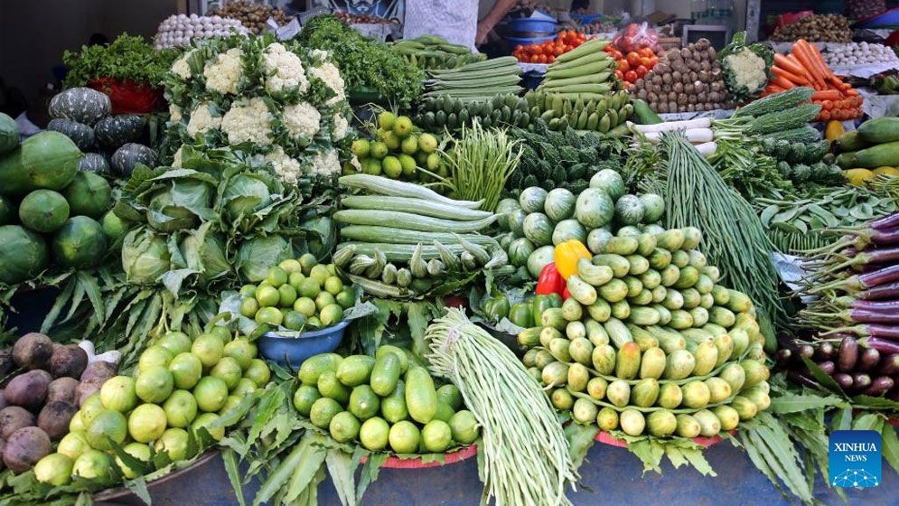 রাজধানীতে দ্বিগুণ দামে শীতের সবজি