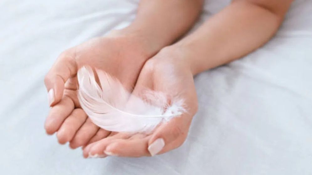 তুলতুলে হাত চাইলে যা করবেন