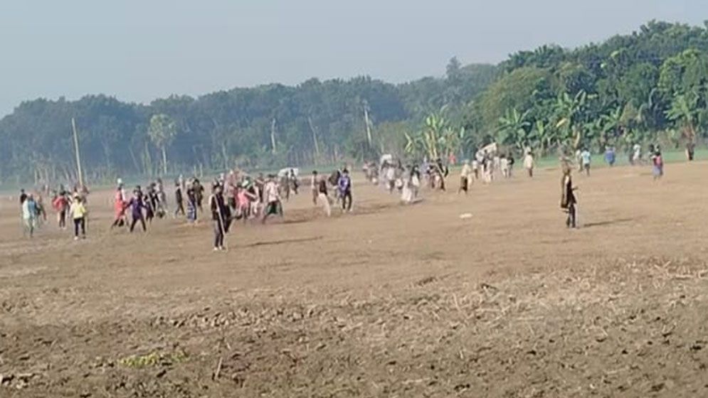 সালথায় আধিপত্য বিস্তারকে কেন্দ্র করে সংঘর্ষে জড়িয়ে পড়েছে পুরো ইউনিয়নবাসী