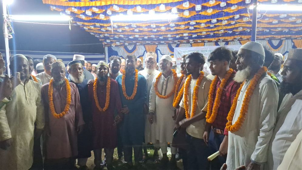 কিশোরগঞ্জে বিএনপি'র অর্ধশতাধিক নেতাকর্মী জামায়াতে যোগদান