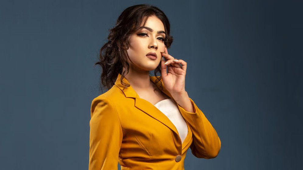 আমার রুহটা ভারতে আর আমি যুক্তরাষ্ট্রে : মাহিয়া মাহি