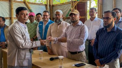 রোহিঙ্গাদের বৈধভাবে দেয়া হচ্ছে সিম কার্ড