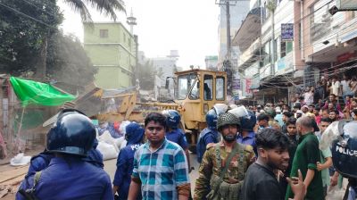 হাটহাজারীতে উচ্ছেদ অভিযানে সরকারী সম্পদ পুনরুদ্ধার