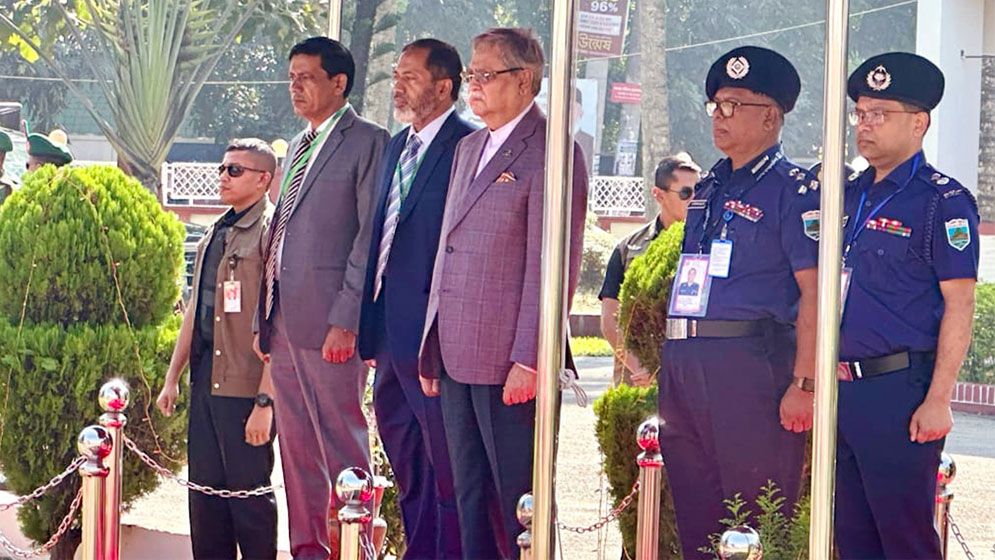 নিজ জেলা পাবনায় পঞ্চমবারের মতো দুই দিনের সফরে রাষ্ট্রপতি সাহাবুদ্দিন