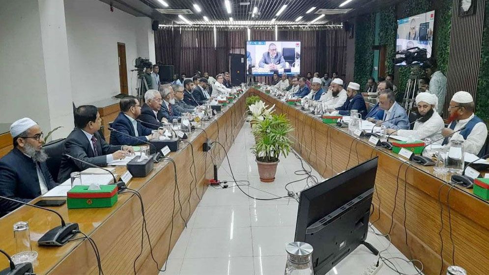 ত্রয়োদশ জাতীয় নির্বাচন: রাজনৈতিক দলগুলোর সঙ্গে ইসির সংলাপ শুরু