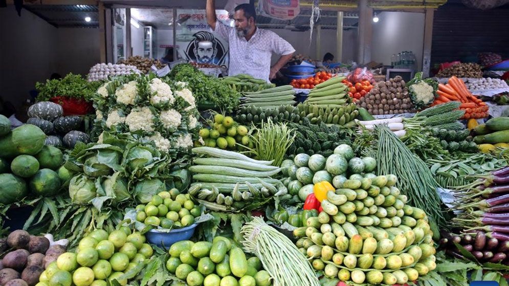 সবজির বাজারে স্বস্তির আভাস, কমতে শুরু করেছে দাম