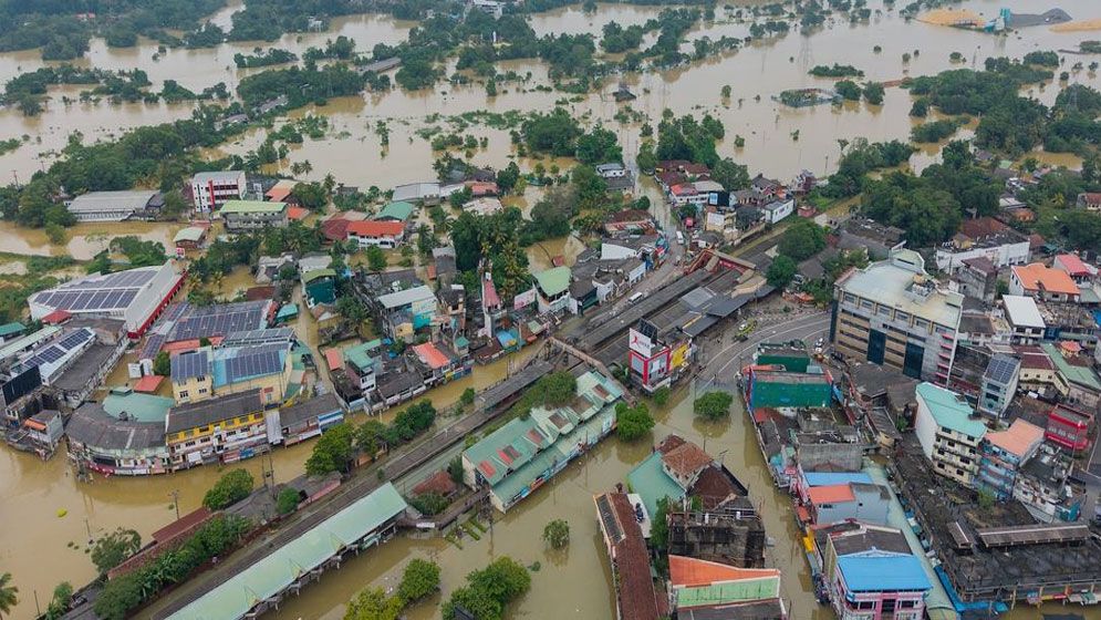 এশিয়াজুড়ে বন্যা-ভূমিধসে মৃতের ৯০০ ছাড়াল