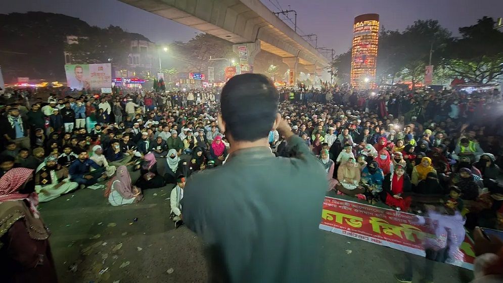 হাদির হত্যার বিচার দাবিতে শাহবাগে ইনকিলাব মঞ্চের অবস্থান কর্মসূচি