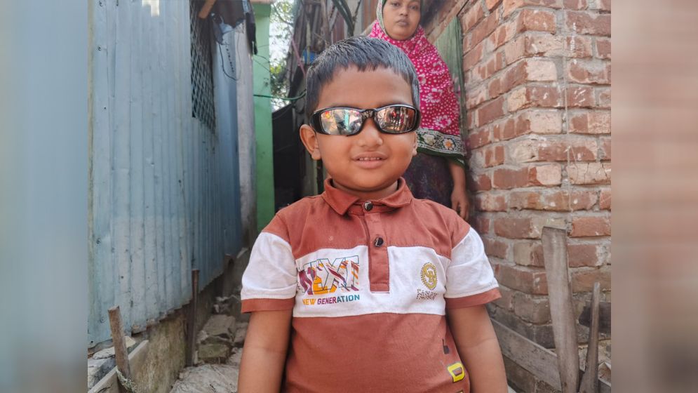 রূপগঞ্জে ক্যান্সারে আক্রান্ত শিশু, বাঁচাতে মায়ের আকুতি