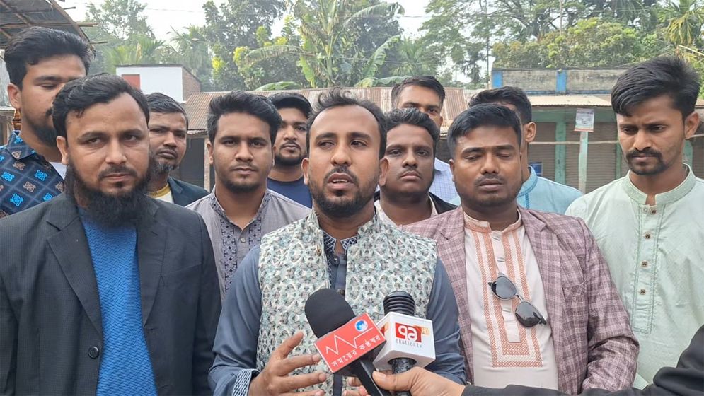 আ.লীগ গণহত্যায় জড়িত, তাদেরকে বিচারের মুখোমুখি করতে হবে : আবু হানিফ