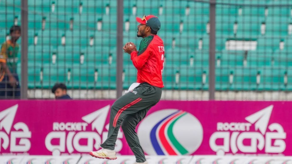 টি-টোয়েন্টিতে বিশ্বরেকর্ড গড়লেন তানজিদ তামিম