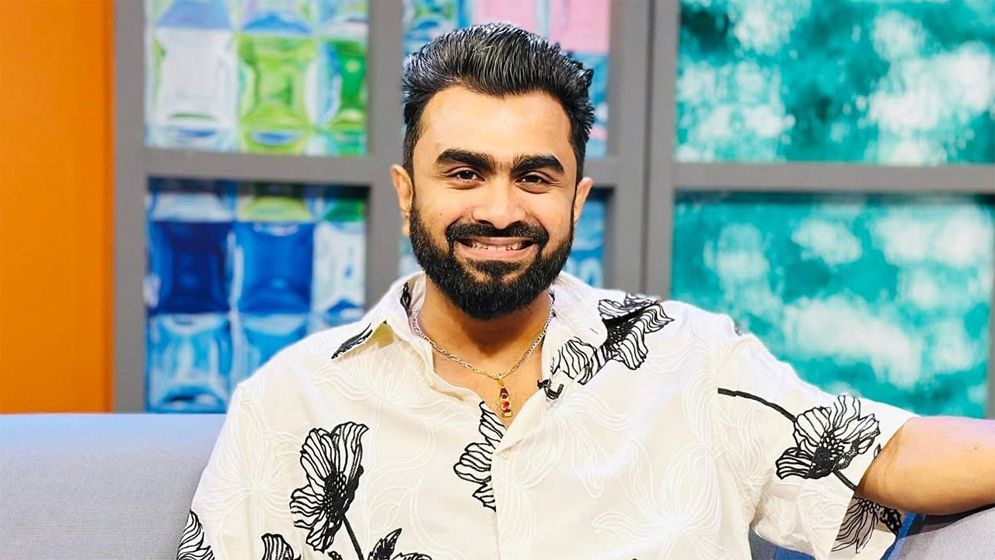 মেয়ের জন্য দোয়া চাইলেন ইমরান