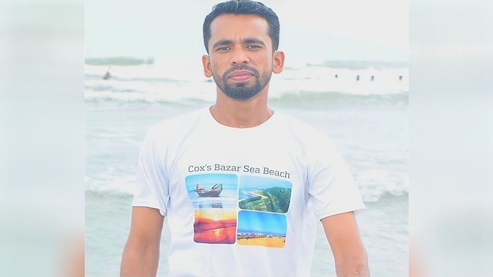 পাকুন্দিয়ায় মহাসড়কে গাছ ফেলে বিক্ষোভ, নিষিদ্ধ ছাত্রলীগ নেতা গ্রেফতার