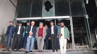 প্রথম আলো ও ডেইলি স্টার কার্যালয় পরিদর্শনে নৌপরিবহন উপদেষ্টা