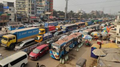 ঢাকা-চট্টগ্রাম মহাসড়কে ১৪ কিলোমিটার যানজট