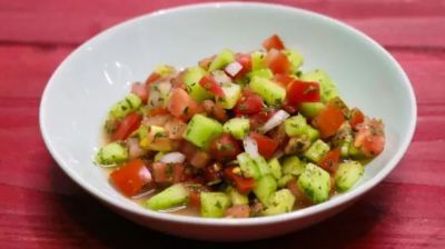 যে কারণে শীতে প্রতিদিন খাবেন টমেটো সালাদ