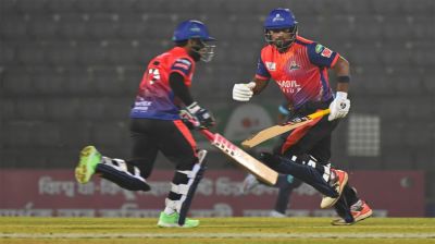 নোয়াখালীর টানা তৃতীয় হার, এক লাফে শীর্ষে রাজশাহী