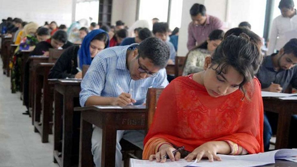 প্রাথমিকের সহকারী শিক্ষক নিয়োগের লিখিত পরীক্ষা পেছাল