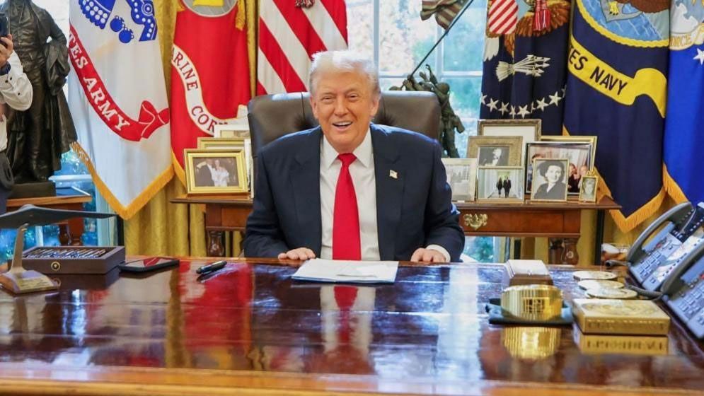 ধনী বিদেশিদের জন্য‘গোল্ড কার্ড’ কর্মসূচি চালু করলেন ট্রাম্প