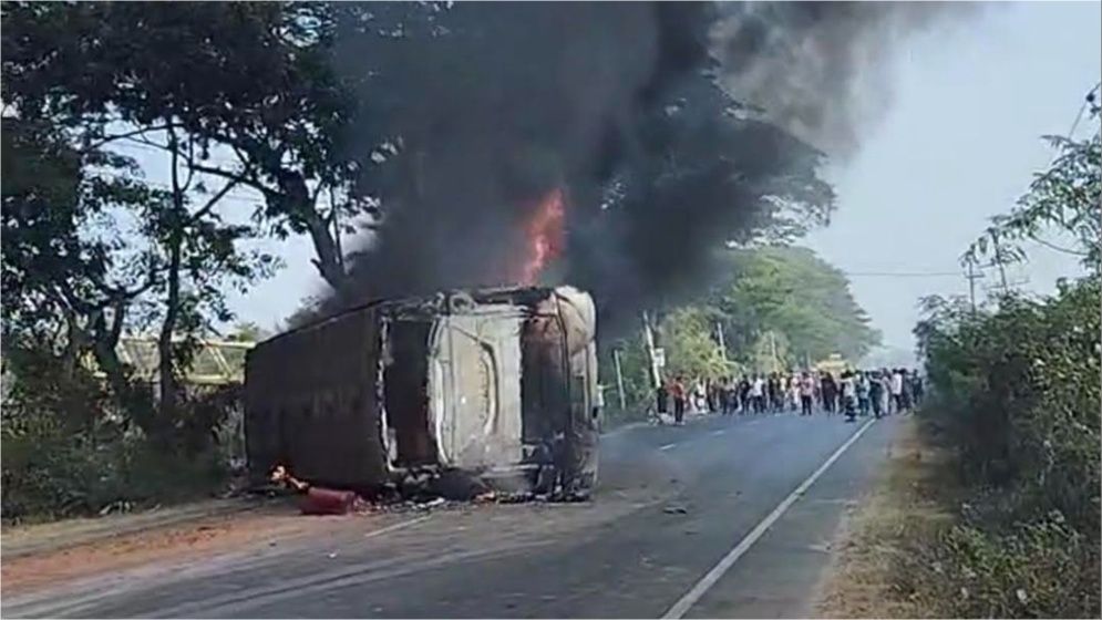 কুমিল্লায় বাসে ভয়াবহ আগুন, নিহত ৪