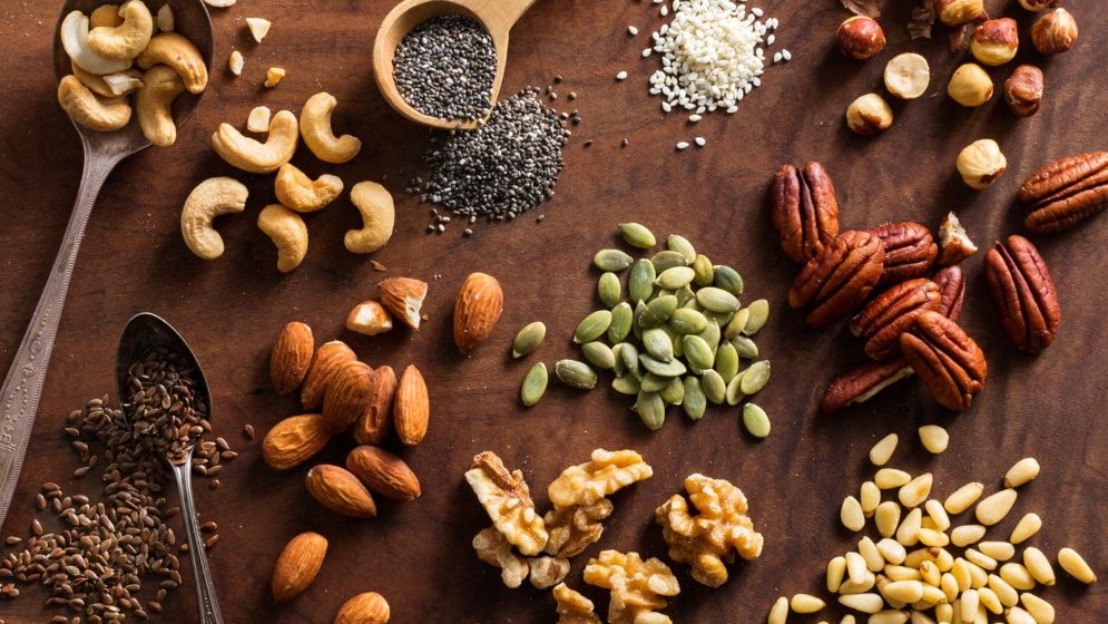 শীতে যেসব খাবার শরীর গরম রাখে