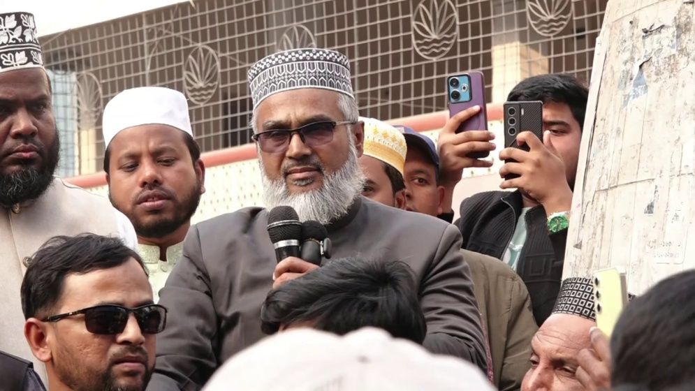 বক্তব্য দেওয়ার সময় কুষ্টিয়া জেলা জামায়াত আমিরের মৃত্যু