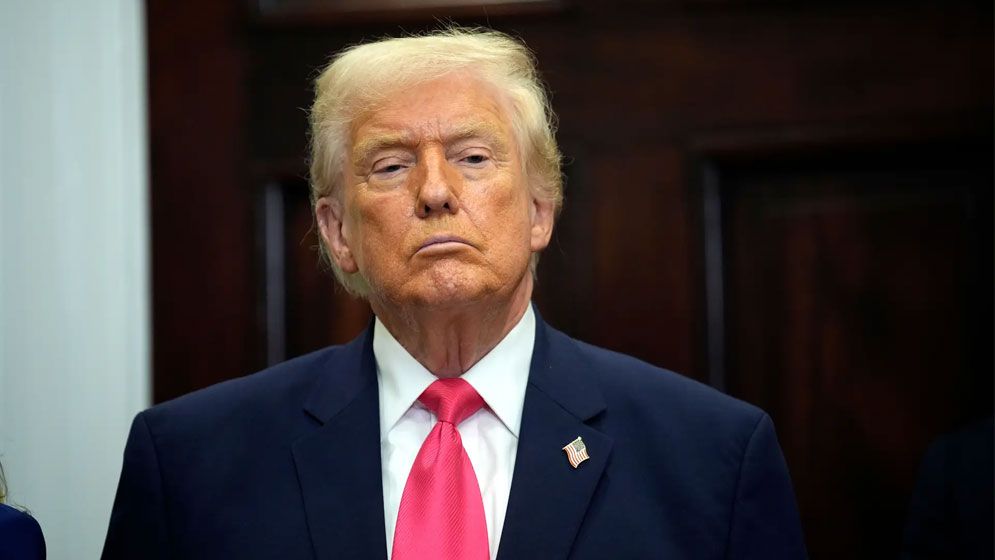 চীনের সঙ্গে বাণিজ্য বাড়ানোয় কানাডাকে ট্রাম্পের হুঁশিয়ারি