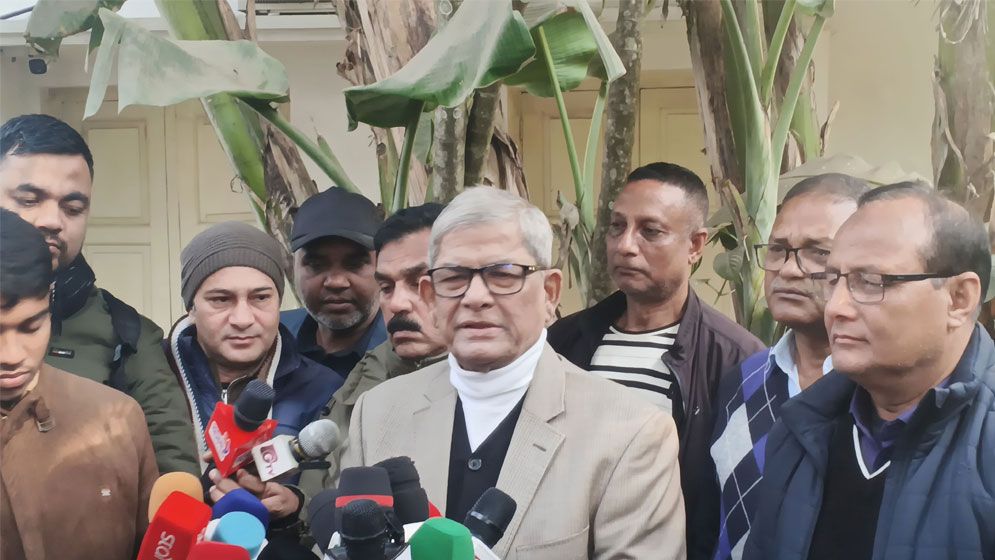 অস্ত্র উদ্ধার ও আইনশৃঙ্খলা রক্ষায় সরকারের ব্যর্থতা স্পষ্ট : মির্জা ফখরুল