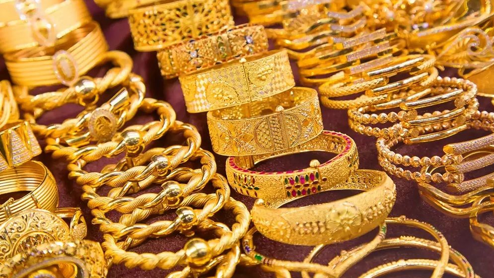 অস্থির সোনার বাজারে আবারও দাম বাড়াল বাজুস