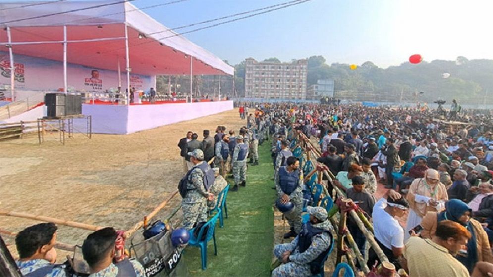 চট্টগ্রামে তারেক রহমান, মহাসমাবেশে নেতাকর্মীদের ঢল