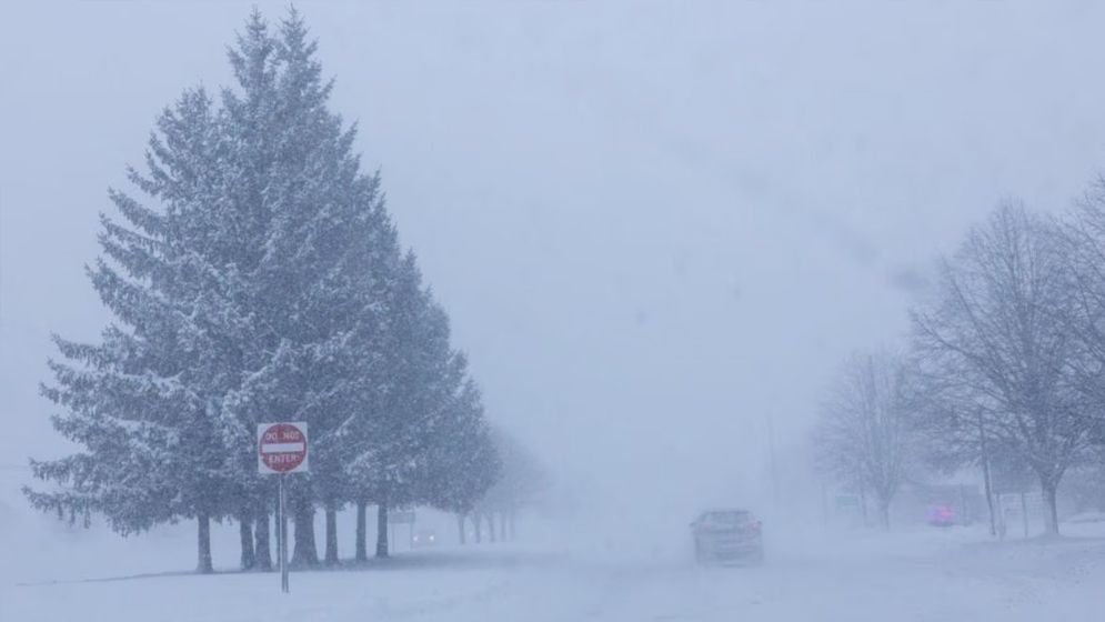 যুক্তরাষ্ট্রজুড়ে ভয়াবহ শীতকালীন ঝড়, ৩ জনের মৃত্যু