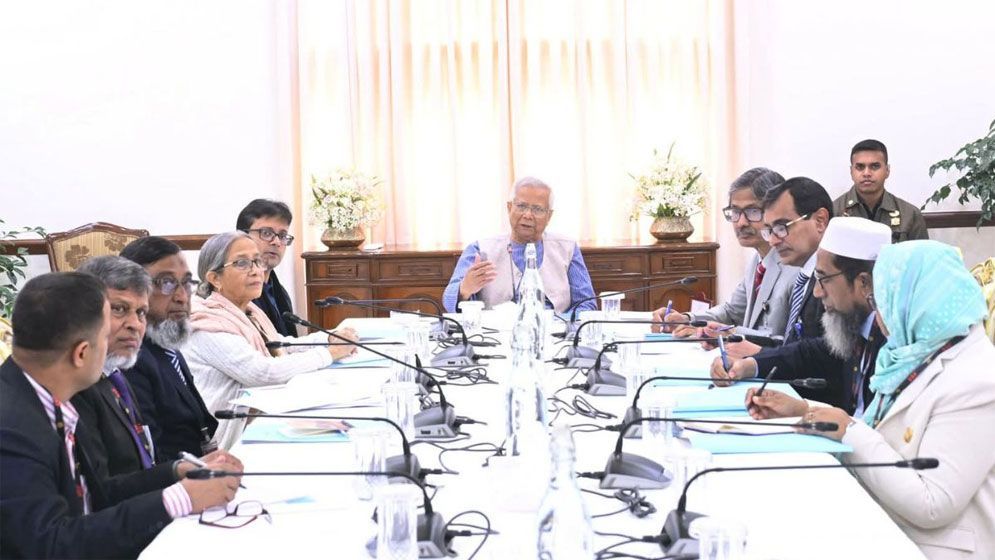 গভীর সমুদ্রে গবেষণা ও সমস্যা চিহ্নিতকরণে গুরুত্বারোপ প্রধান উপদেষ্টার