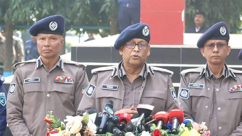 ‘দলীয় পুলিশ’ থেকে স্ব-মহিমায় ফেরার অঙ্গীকার আইজিপির