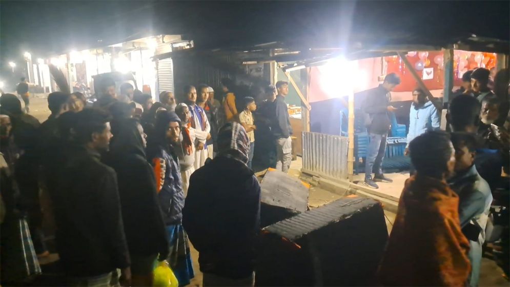 স্বতন্ত্র প্রার্থী চুন্নুর নির্বাচনি কার্যালয়ে বিএনপির নেতাকর্মীদের হামলা ও ভাঙচুর, আহত ১